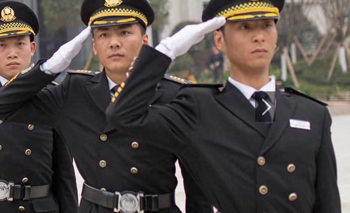 銀行保安如何應(yīng)對(duì)突發(fā)安全事件？需與哪些團(tuán)隊(duì)協(xié)作？